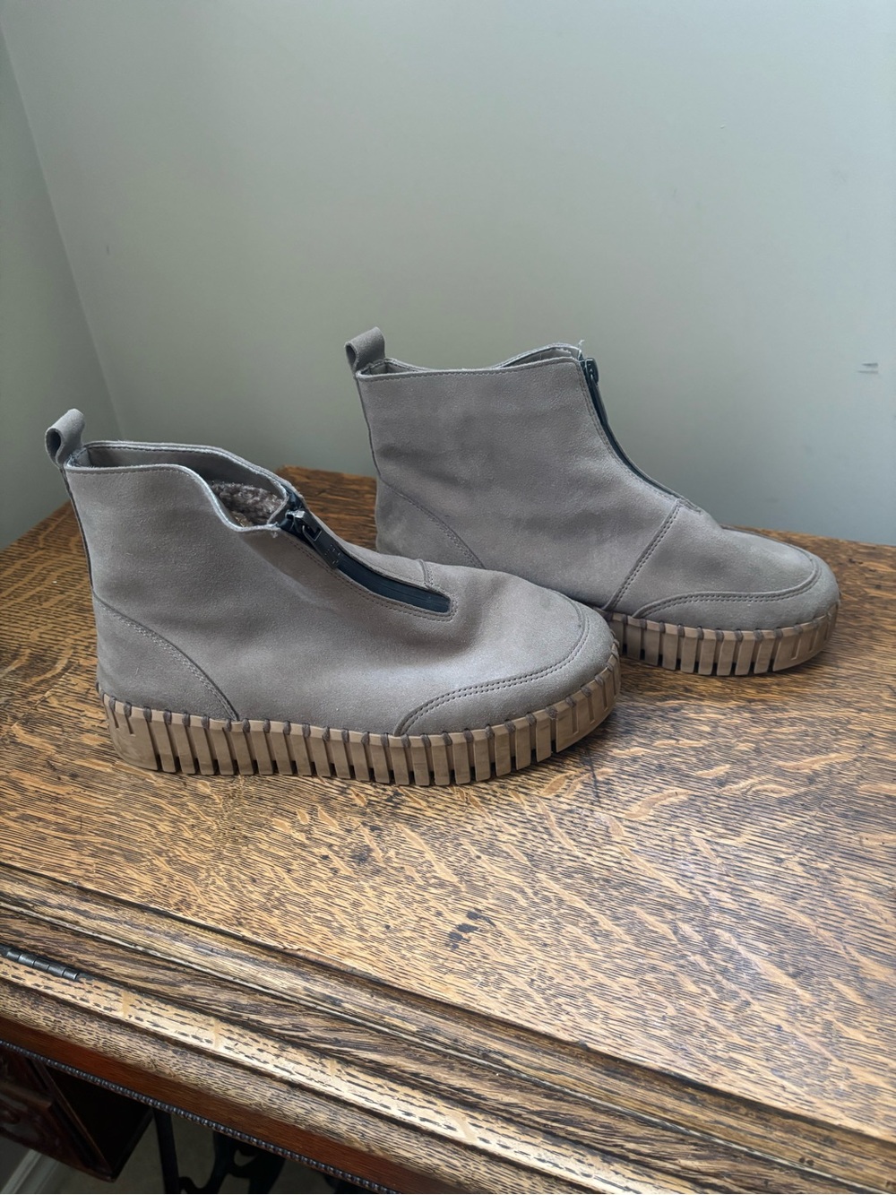 Isle Jacobsen Women’s Zip-Front Ankle Booties in Taupe